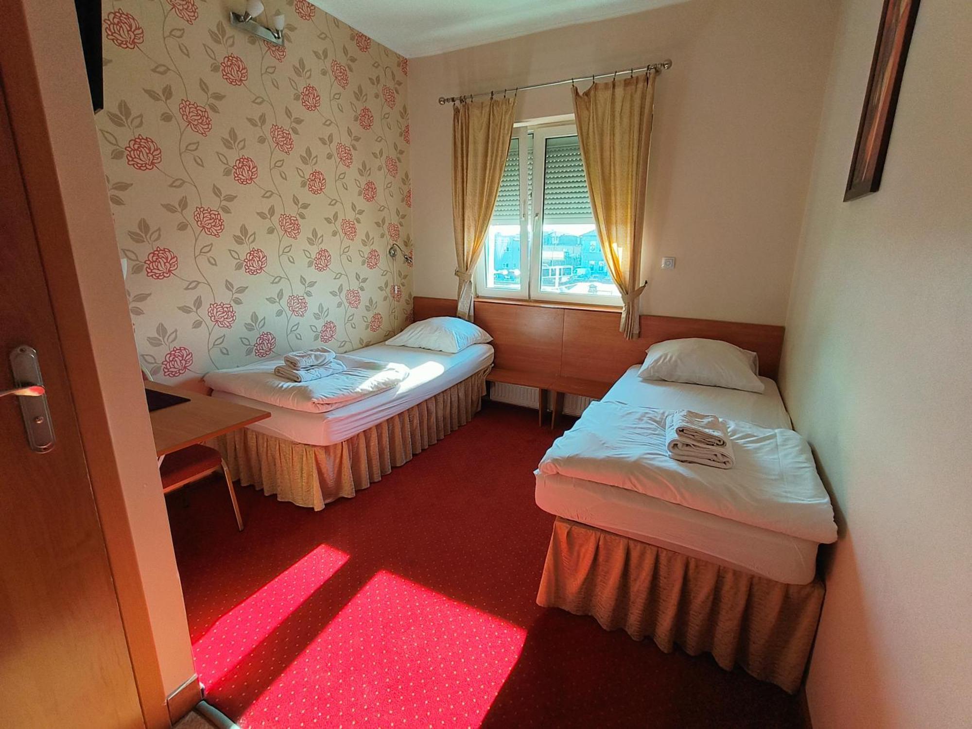 Villa Bella Casa Łomianki Dış mekan fotoğraf