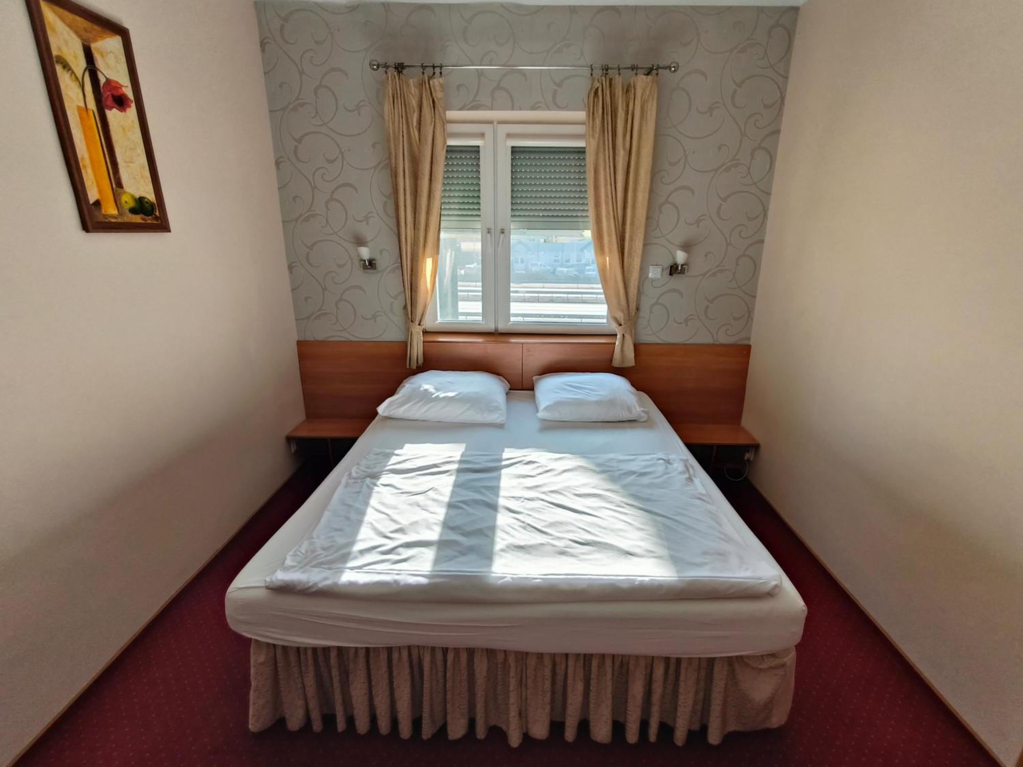 Villa Bella Casa Łomianki Dış mekan fotoğraf